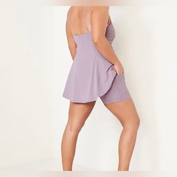 NWT- Old Navy Sleeveless Power Soft 2-in-1 - Picture 2 of 6